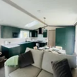 شاليه Evergreen With Hot Tub *