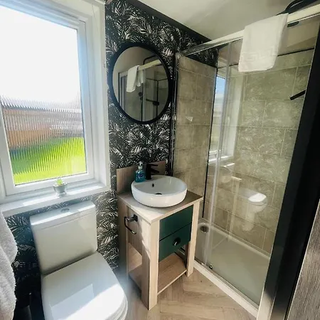 Evergreen With Hot Tub *