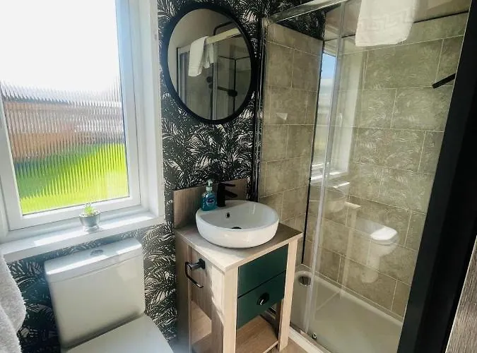 Evergreen With Hot Tub *