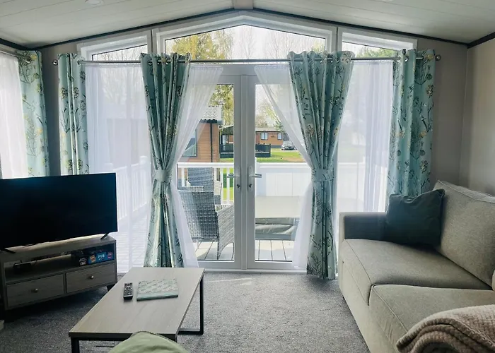 Evergreen With Hot Tub *